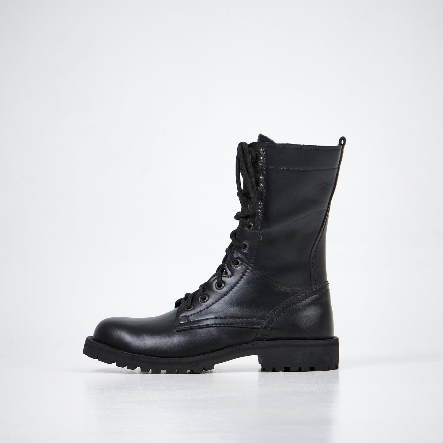 AIPI-2 handgefertigte Lederstiefel