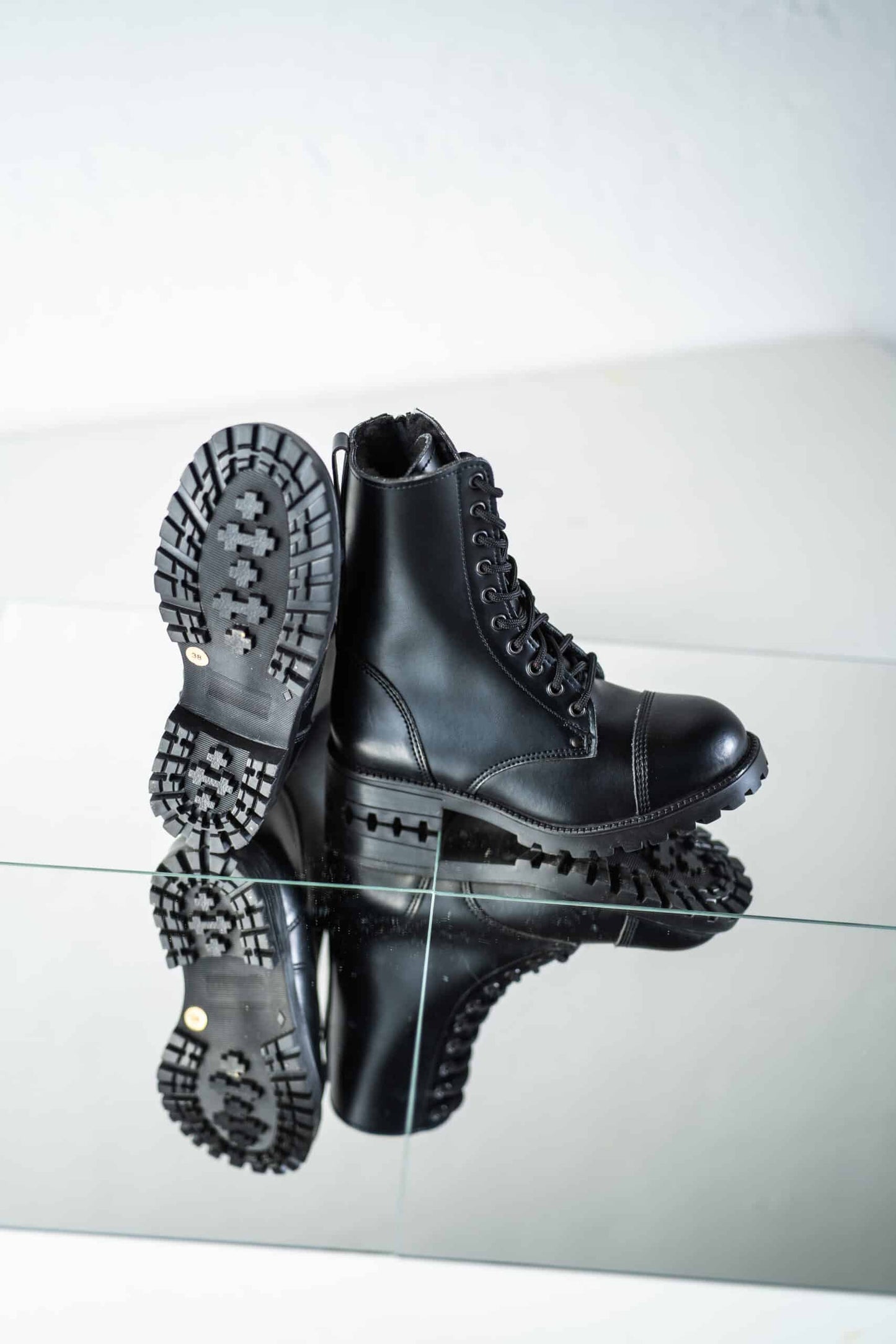511 Winterstiefel im Punk-Stil