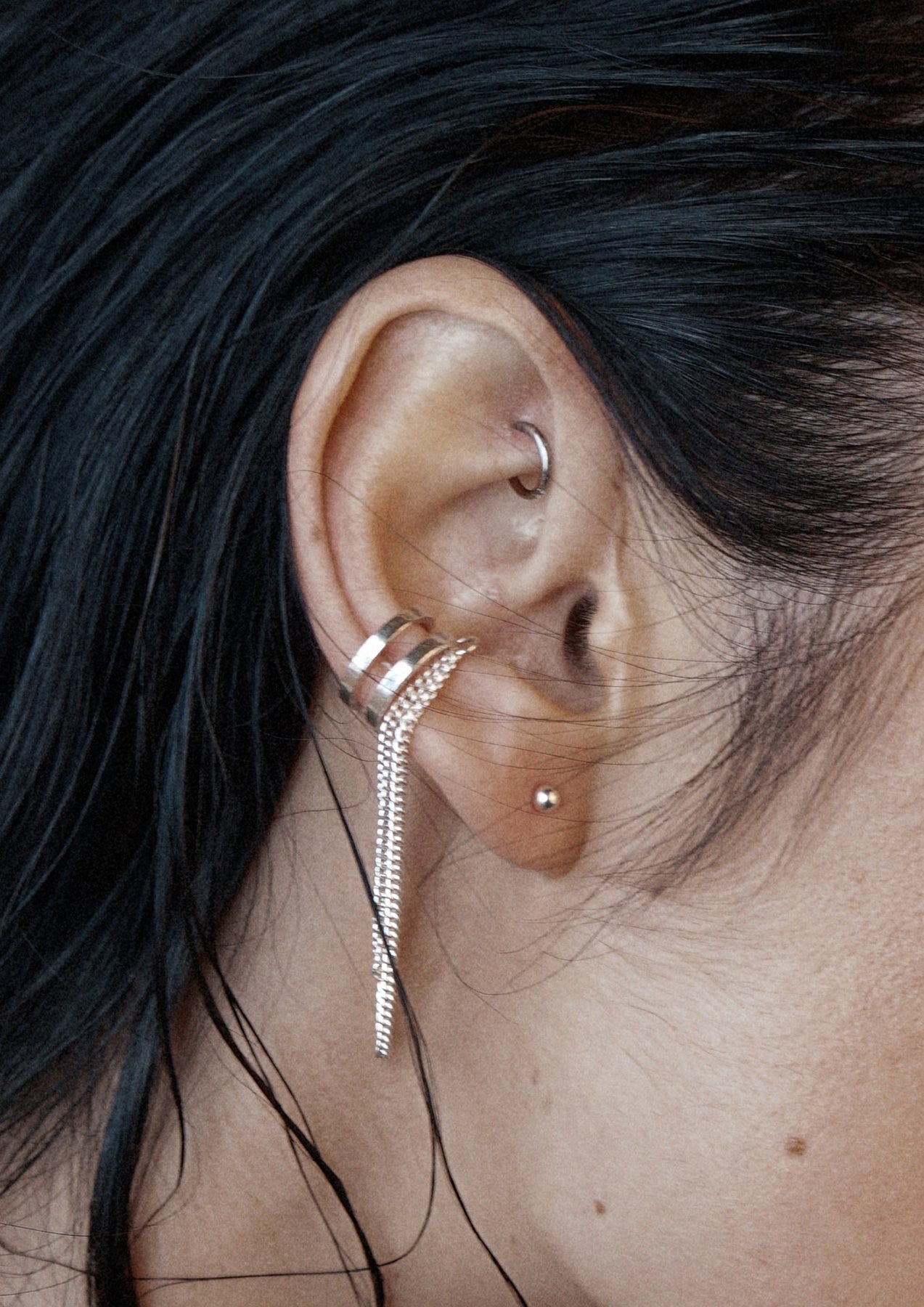 Revolve Ear Cuff - Silber
